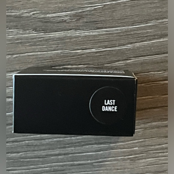 NWT Make Up Bundle. MAC Eyeshadow and Mascara, Too Faced Concealer & Clinique - Picture 3 of 9